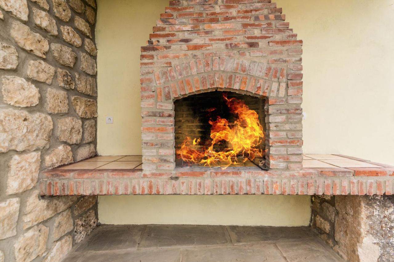 Вилла Fidalsa Rest Station Villadiego Экстерьер фото